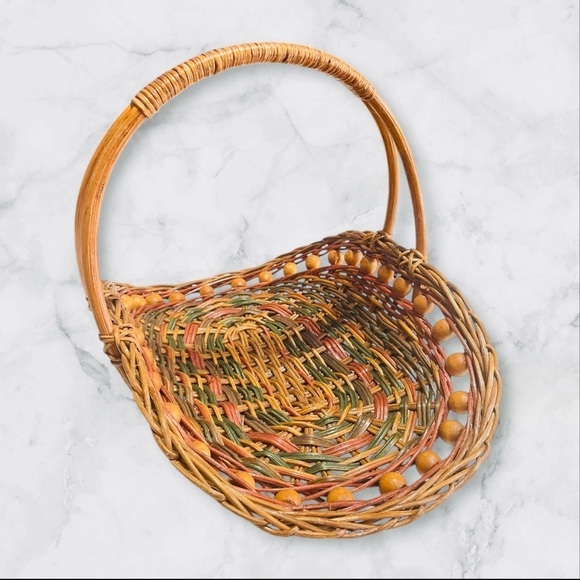 Vintage Woven Wicker Bamboo Beaded Flower Herb Gathering Basket w Handle 11X15X9 - Picture 4 of 11